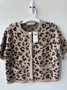 Abercrombie & Fitch Tan and Black Leopard Print Short-Sleeve Cardigan
